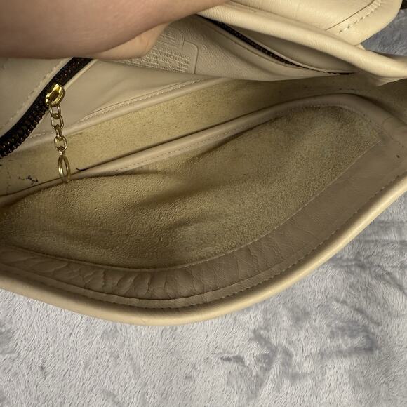 COACH Vintage Cafe Flap Bag Lightweights Glovetanned Cowhide Leather Bone 4111 - Picture 6 of 8